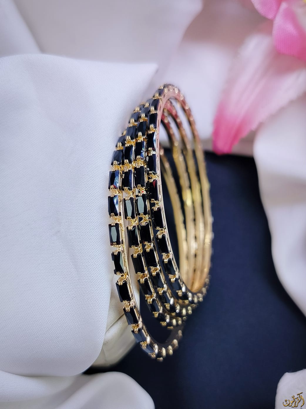 Zirqun Bangles.